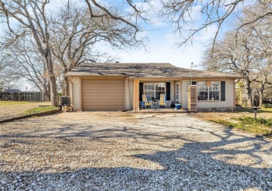 Lake Home For Sale in Pottsboro, Texas