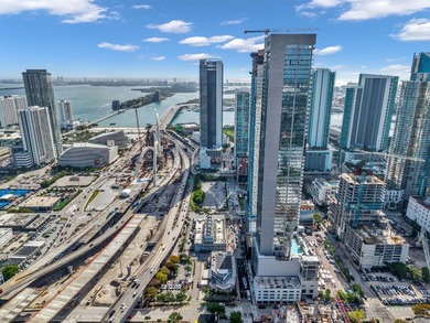Great opportunity to purchase this fabulous condo. Owner is open - photo 3