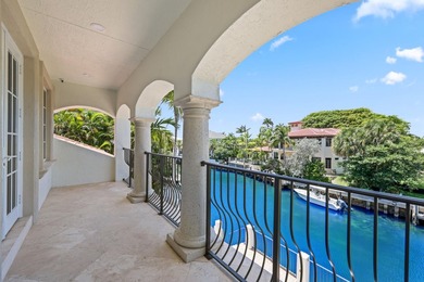 Completely renovated in 2026, this magnificent 6-bedroom plus - photo 27