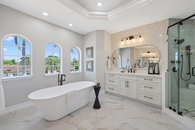 Completely renovated in 2026, this magnificent 6-bedroom plus - photo 31