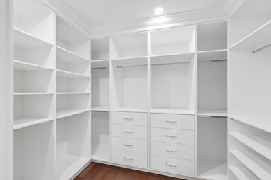 Completely renovated in 2026, this magnificent 6-bedroom plus - photo 34