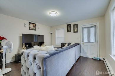 Terrific opportunity to own this beautiful 1/2 Duplex. Great - photo 7
