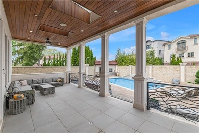 WELCOME TO 360 WHITMAN DR AN ARCHITECTURAL MASTERPIECE IN - photo 23