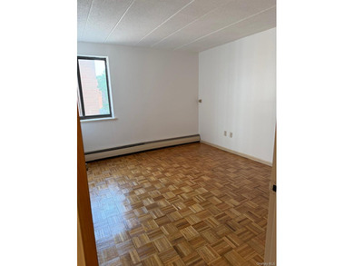 Maintenance included all except electricity. It comes with one - photo 4