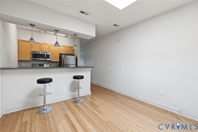 Welcome to 1333 West Broad Street, Unit 506. This top-floor - photo 7