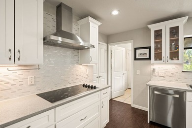 If you're looking for updated and effortlessly welcoming - photo 16