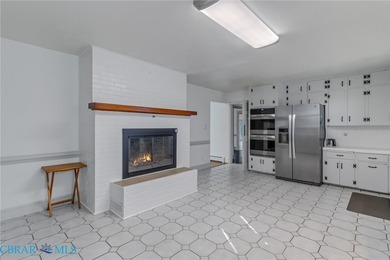 If you're looking for a spacious, private waterfront property - photo 19