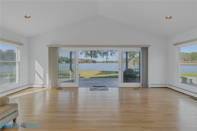 If you're looking for a spacious, private waterfront property - photo 26