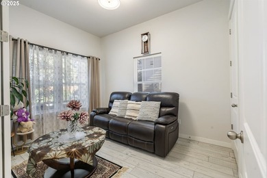 Beautiful Like-New Wilsonville Home! Built in 2021, this - photo 6