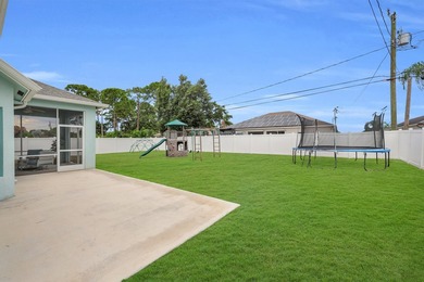 Welcome home to this beautifully maintained 3-bedroom - photo 32
