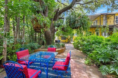 Old Hollywood elegance meets tropical Miami living in Belle - photo 10