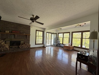 Welcome to an exceptional East Tennessee estate where refined - photo 18