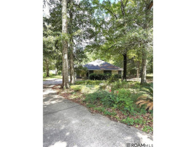 Lake Home For Sale in Ethel, Louisiana