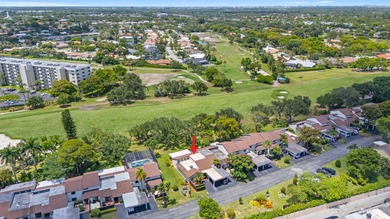 Welcome home to this spacious 3-bed, 2-bath corner Villa in a - photo 40