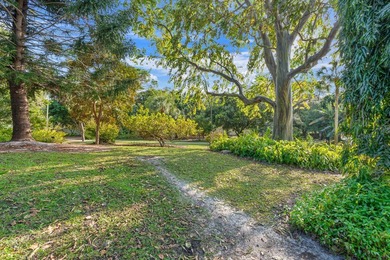 Welcome home to this spacious 3-bed, 2-bath corner Villa in a - photo 50