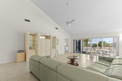 Welcome to the highly sought-after Ridge at The Bluffs, just a - photo 2
