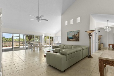 Welcome to the highly sought-after Ridge at The Bluffs, just a - photo 3