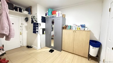 Huge 1 bedroom with living room and dining area , well - photo 3