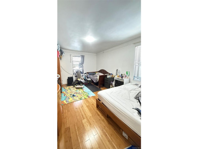 Huge 1 bedroom with living room and dining area , well - photo 5