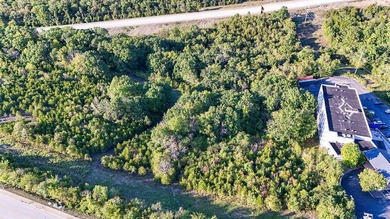 Outstanding investment opportunity! This over 29-acre parcel in - photo 30