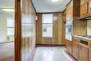 Solid attached stone townhouse in a prime Borough Park location - photo 31