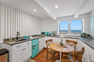 Unique, Iconic home in a World-Class Location, in the heart of - photo 36