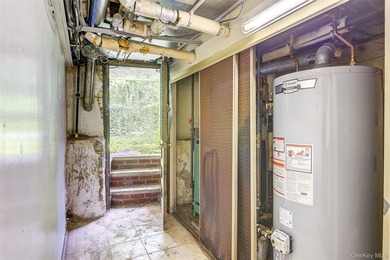Solid attached stone townhouse in a prime Borough Park location - photo 41