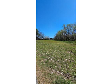 ANSWER THE CALL FOR LAKE LIVING!! Convenient location close to - photo 10