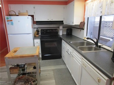 This charming turnkey 2 bedroom, 2 bath home is situated in the - photo 14