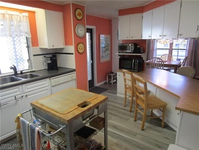 This charming turnkey 2 bedroom, 2 bath home is situated in the - photo 17