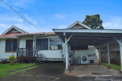 Highly desired SFD in Wahiawa Heights on a nice sized lot! - photo 1