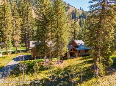 Welcome to an extraordinary residence within the exclusive Snake - photo 26