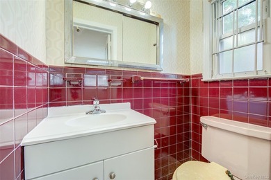 Welcome to 227-12 53rd Avenue, a remarkably spacious ranch - photo 27