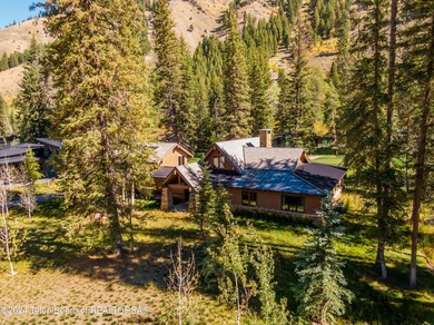 Welcome to an extraordinary residence within the exclusive Snake - photo 29