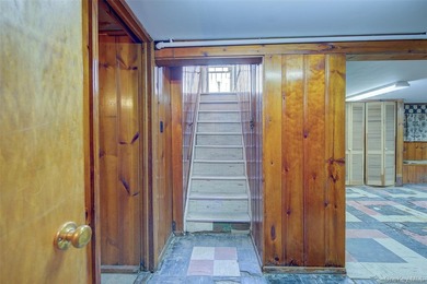 Welcome to 227-12 53rd Avenue, a remarkably spacious ranch - photo 30