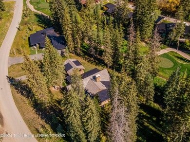 Welcome to an extraordinary residence within the exclusive Snake - photo 30