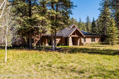 Welcome to an extraordinary residence within the exclusive Snake - photo 31