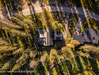 Welcome to an extraordinary residence within the exclusive Snake - photo 32