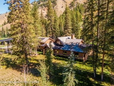Welcome to an extraordinary residence within the exclusive Snake - photo 33
