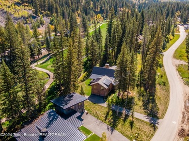 Welcome to an extraordinary residence within the exclusive Snake - photo 42