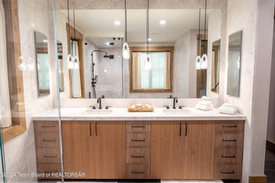 Welcome to an extraordinary residence within the exclusive Snake - photo 50