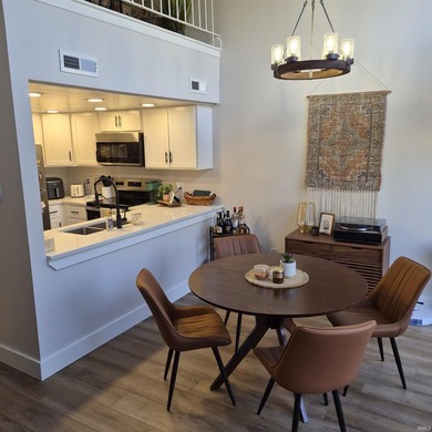 Don't miss this freshly remodeled 2 bedroom 1 bath Condo, new - photo 6