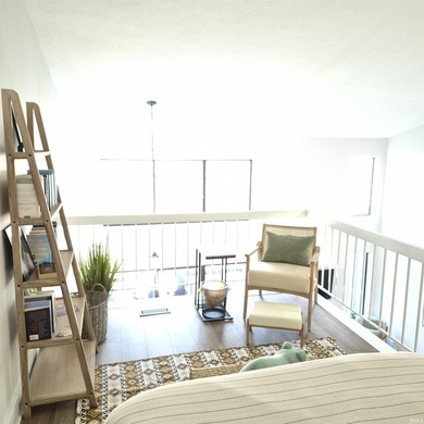Don't miss this freshly remodeled 2 bedroom 1 bath Condo, new - photo 10