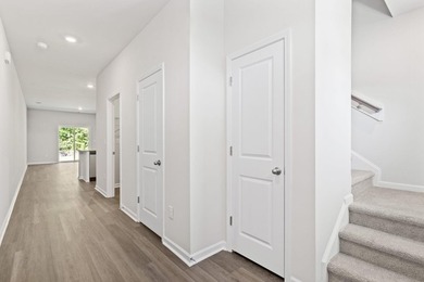Two-story, three-bedroom, three-bathroom Glenville townhome with - photo 3