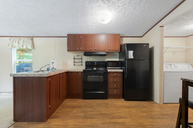STR Lakeview MH near Mammoth Cave! - photo 20