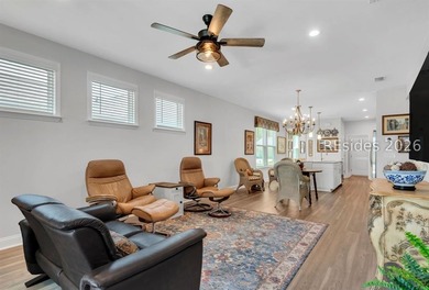 Nestled on a premium lot with a beautiful, serene lagoon view - photo 8