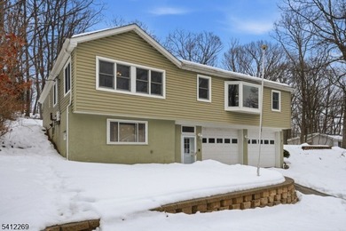 Lake Hopatcong Home For Sale in Hopatcong New Jersey