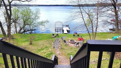 SO much to enjoy here! Level, sandy lakeshore, south facing - photo 16