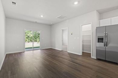 Two-story, three-bedroom, three-bathroom Glenville townhome with - photo 10