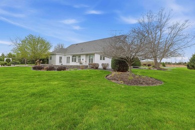 Welcome to your dream home at W6389 Lincoln Rd! This charming - photo 34